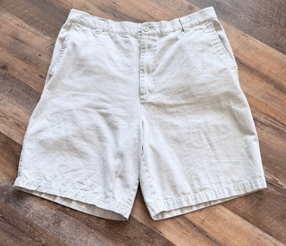 Sun River Men’s Khaki Cotton Shorts Size 36 Classic Casual